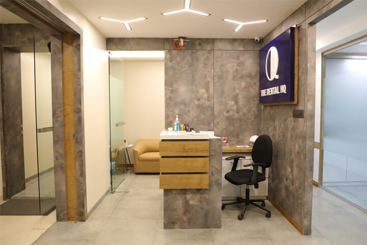 Receptionist Desk